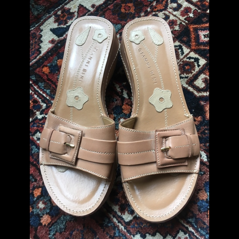 Gianni Bini Sandals
